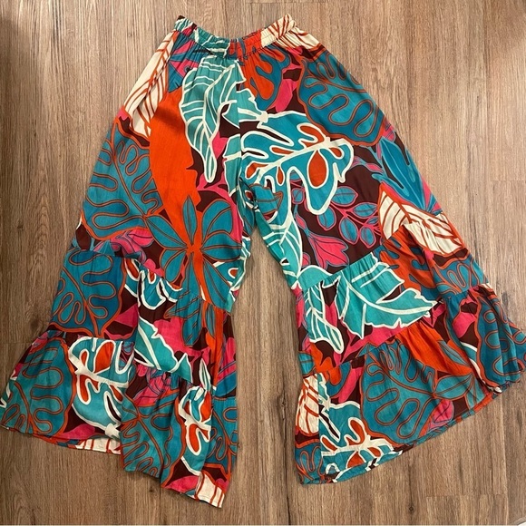 True Destinations Pants - True Destinations Beach Culottes Sz Small Floral Wide Leg Pants Tropical